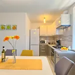Viola ,2019 Apartmán