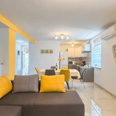 Viola ,2019 Apartmán