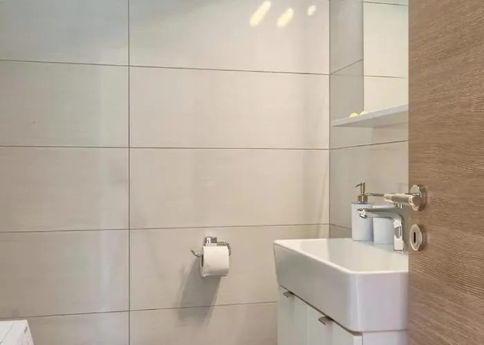 Viola ,2019 Apartman